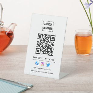 QR-code volgt scannen om verbinding te maken met o Reclamebord Met Voetstuk