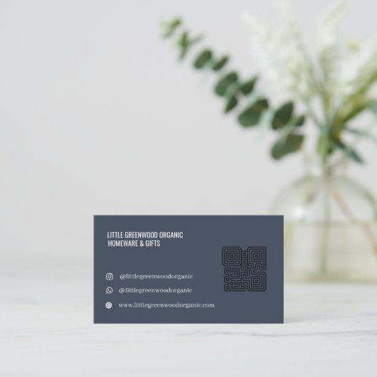 QR Code Zakelijke Pas | Moderne Vrouwelijke Roze Visitekaartje (Staand voorkant)