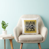 QR Code® Zegt: GELUKKIG TROUWFEest Kussen (Stoel)