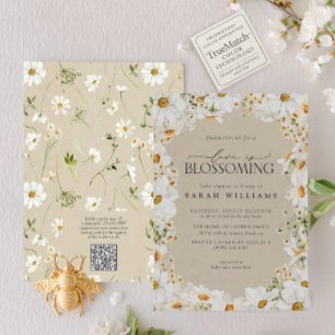 QR Floral Daisy Baby is een bloeiende rustieke dou Kaart