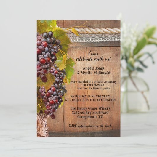 QR Rustic Wine met als wijnstok beschouwd na het h Kaart (Staand voorkant)