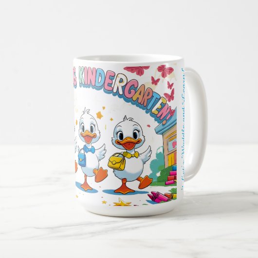 "Quacking Kindergarten – Cute Duck Back-to-School Koffiemok (Voorkant rechts)