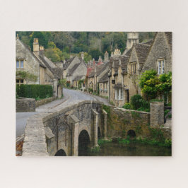Quaint Town of Castle Combe in English Cotswolds Legpuzzel