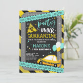 Quarantine Drive-By Verjaardagsparade Kaart (Staand voorkant)