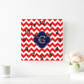 Quatrefoil Monogram Bright Red White Chevron Navy Vierkante Klok (Huis)