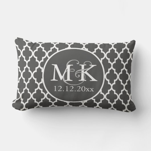 Quatrefoil Monogrammed Bruiloft Grijs en Wit V2 Kussen (Voorkant)