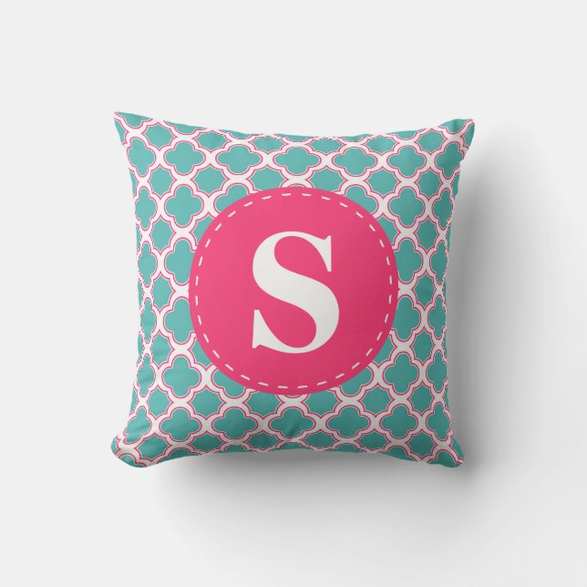 Quatrefoil Pattern Turquoise Blue & Pink Monogram Kussen (Voorkant)