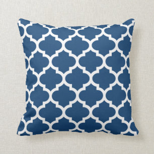 Quatrefoil Pillow - Monaco Blue Pattern Kussen