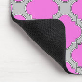 Quatrefoil roze en grijs muismat (Hoek)