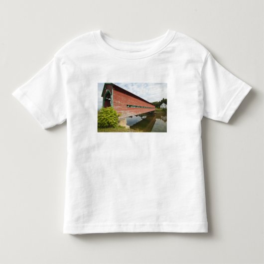 Quebec, Canada. Galipeault overdekte brug in Kinder Shirts (Voorkant)