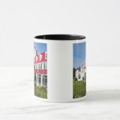 Quebec, Canada. Historisch Hotel Tadoussac, 2 Mok (Midden)