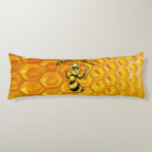 Queen Bee Body Pillow Lichaamskussen (Voorkant)