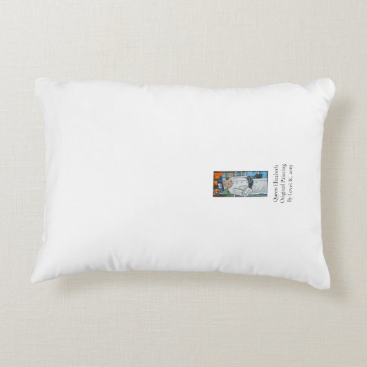 Queen Elizabeth At Paddington Station Accent Kussen (Achterkant)