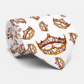 Queen Hearts Gold Crown Tiara patroon wit stropdas (Opgerold)