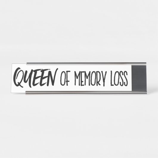 "Queen of Memory Loss" Bureau Naambordje (Voorkant)