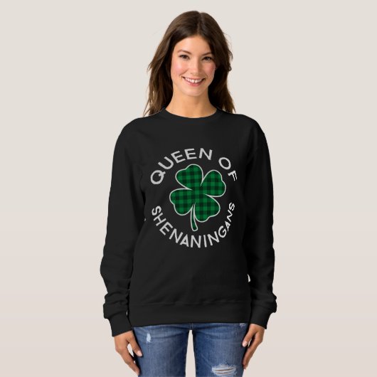 Queen Of Shenanigans Plaid Lucky C St Patrick's Da Trui (Voorkant volledig)