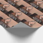 Queen of the Kitchen Editable Photo Name Design Cadeaupapier (Hoek)