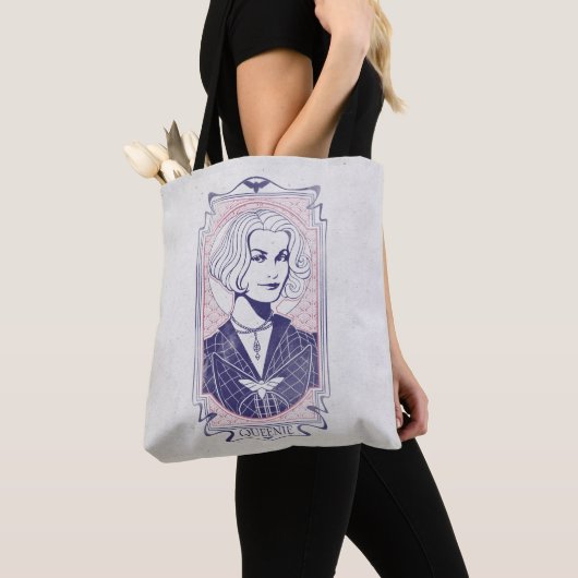 QUEENIE GOLDSTEIN™ Illustratie Tote Bag (Dichtbij)