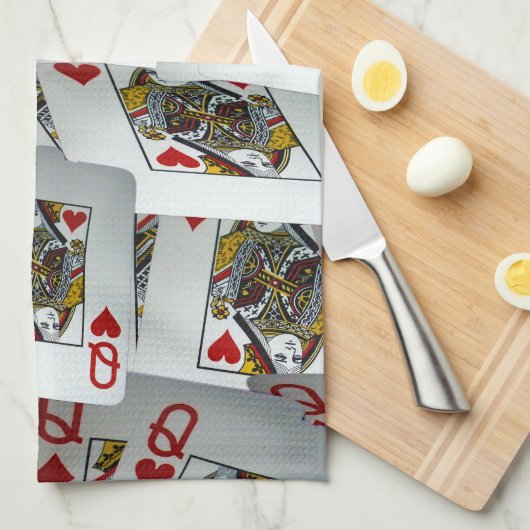 Queen's Gambit: Scattered Pairs of Pocket Queens Theedoek (Quarter Fold)