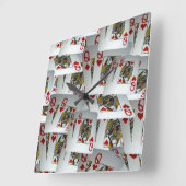 Queen's Gambit: Scattered Pairs of Pocket Queens Vierkante Klok (Hoek)