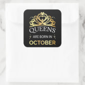Queens wordt geboren in oktober I Vierkante Sticker (Tas)