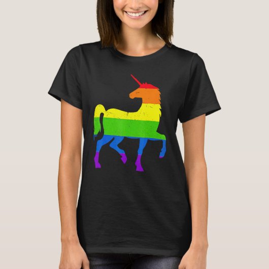 Queer Gay Pride Month Rainbow Flag Fantasy Unicorn T-shirt (Voorkant)