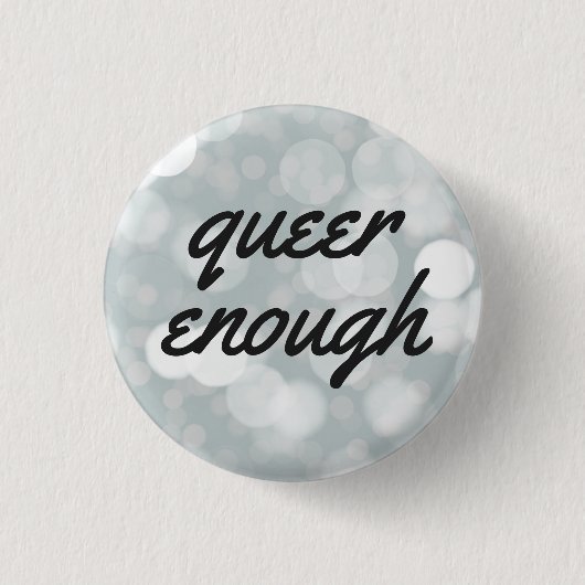 Queer genoeg ronde button 3,2 cm (Voorkant)