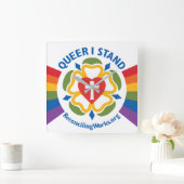 "Queer I Stand"-klok Vierkante Klok (Huis)