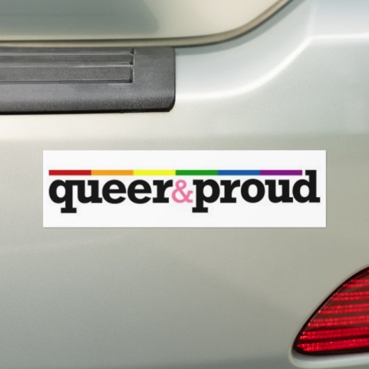 "Queer & Proud"-Bumpersticker Bumpersticker (Op auto)