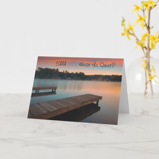 Quiet Lake op het dawn wenskaart Kaart (Gele Bloem)