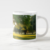 Quiet Time With a Big Tree  Grote Koffiekop (Rechts)