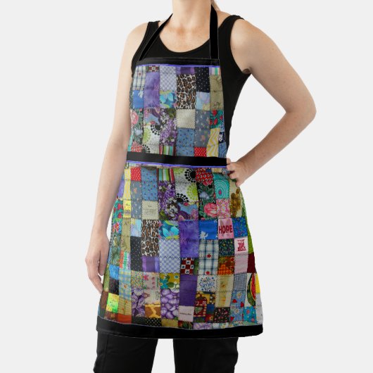 QUILT All-Over Print Apron Schort (Insitu)