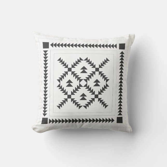 Quilt Block Geometric Design in Black and White Kussen (Voorkant)