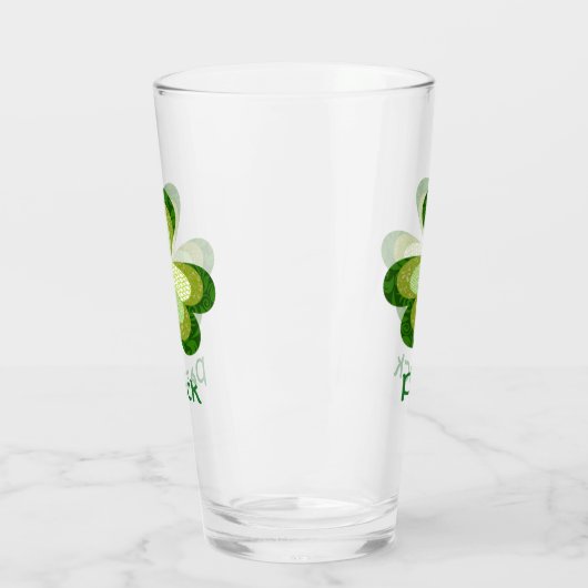Quilt look Green Shamrock Personalized Glas (Links)