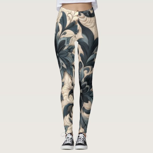 Quilted Cream en Navy Blue Floral Design Leggings (Voorkant)
