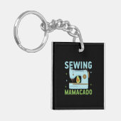 Quilter Gift | Naaigoed Mamacado Sleutelhanger (Voorkant Links)