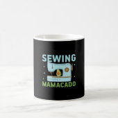 Quilter Gift | Sewing Mamacado Koffiemok (Center)