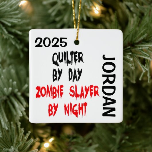 Quilter Zombie Slayer Aangepast Keramisch Ornament (Boom)