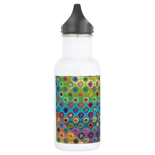 Quilty als geladen waterfles (Links)