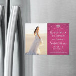 Quinceañera Bewaar de datum Foto Fuschia Pink Magnetische Uitnodiging<br><div class="desc">Deel het vreugdevolle nieuws van een aankomende Quinceañera-viering met chique moderne foto's en sla de datum magnetische uitnodigingen op. Het afbeelding en alle bewoordingen op deze sjabloon zijn eenvoudig te personaliseren en de magnetische ondersteuning maakt ze gemakkelijk voor familie en vrienden om weer te geven. De kleuren en lettertypestijlen kunnen...</div>