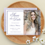 Quinceañera bewaar de Paarse foto van Glitter op d Save The Date<br><div class="desc">Quinceañera 15th Birthday Uitnodiging sparen het manuscript van de Datum paarse lavender Glitter fotokaart.</div>