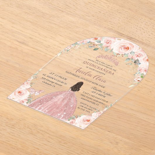 Quinceañera Blush Pink Floral Roos Gold Princess Acryl Uitnodigingen (Laagn)