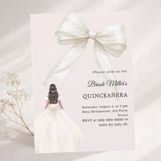 Quinceanera boog ivoorkleurige jurk blozend roze kaart