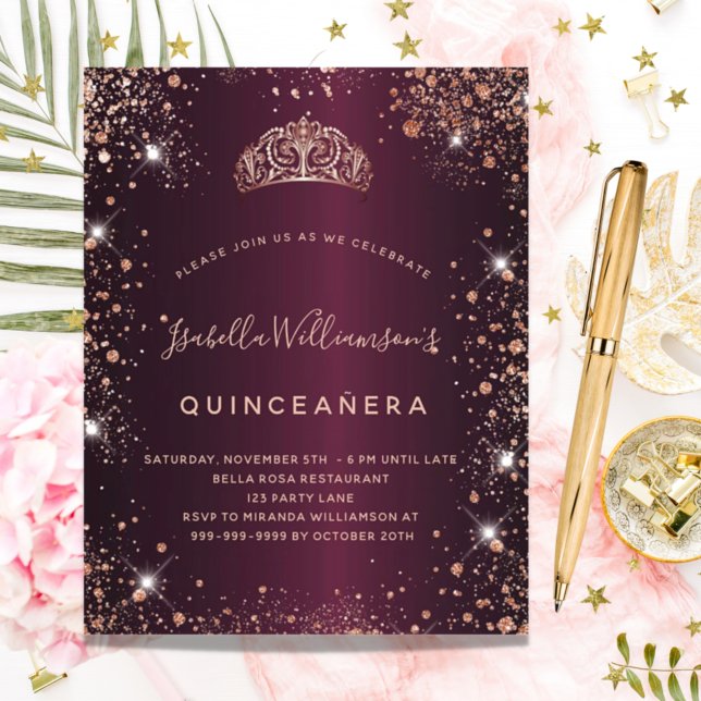 Quinceanera bordeaux roos gouden tiara uitnodiging (Creator heeft geüpload)