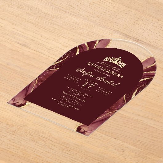Quinceañera Bourgogne Gold Agaat Elegant Acryl Uitnodigingen (Laagn)