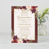 Quinceanera Burgundy Gold floral Sparkle Invite Kaart (Staand voorkant)