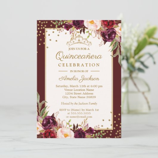 Quinceanera Burgundy Gold floral Sparkle Invite Kaart (Staand voorkant)