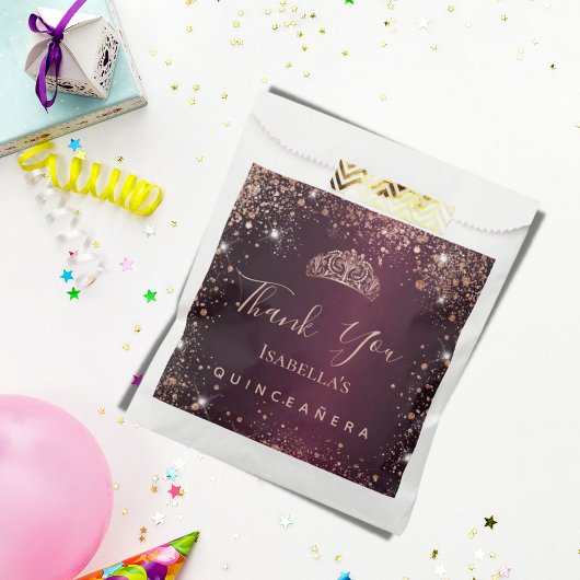 Quinceanera burgundy roos Gold tiara bedankt Bedankzakje