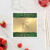 Quinceanera Emerald Green en Gold Filigree Swirls Servetten (Insitu)