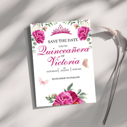 Quinceañera Fuchsia Roze Bloemen Vlinderkroon Save The Date